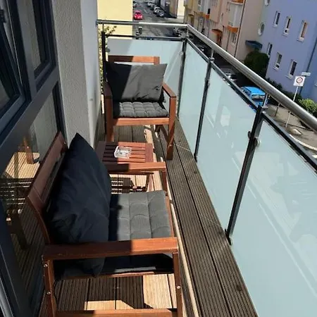 Elegant Renovierte 2-Zimmerwhg Gießen Esterno foto