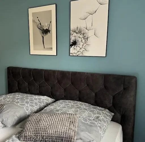 Elegant Renovierte 2-Zimmerwhg